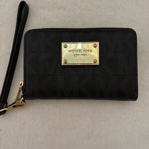 Michael Kors Black Wristlet Wallet